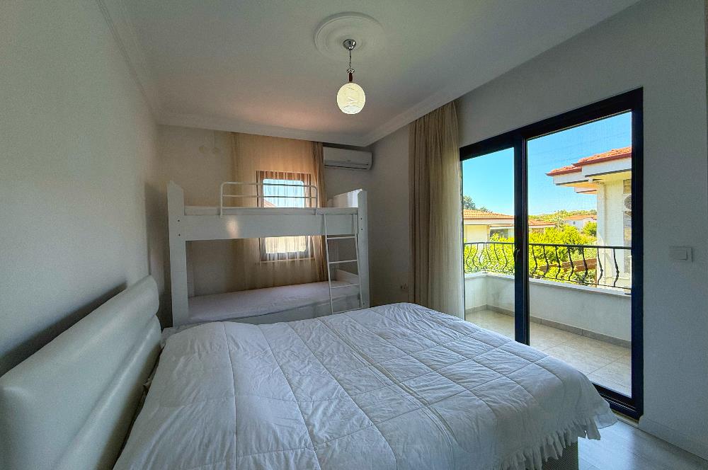 Datça Burgazda Müstakil Villa 261 m² Arsa Paylı Deniz Manzaralı