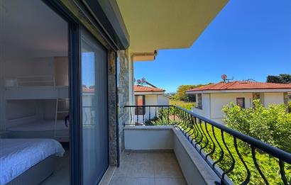 Datça Burgazda Müstakil Villa 261 m² Arsa Paylı Deniz Manzaralı