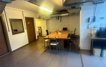 MERKEZİ KONUM, GÜÇLÜ YATIRIM: 750 m² TİCARİ GAYRİMENKUL