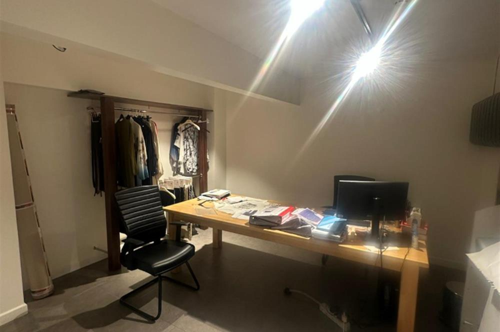 MERKEZİ KONUM, GÜÇLÜ YATIRIM: 750 m² TİCARİ GAYRİMENKUL
