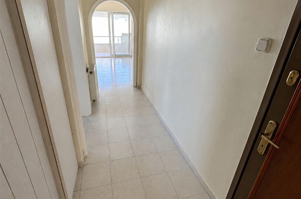 Çınarcık Karpuzdere'de Deniz Manzaralı Satılık 2+1 Daire