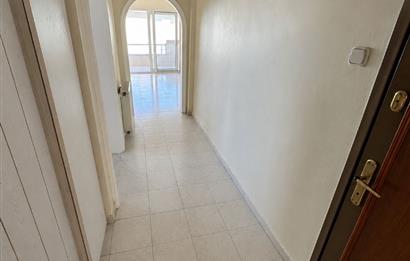 Çınarcık Karpuzdere'de Deniz Manzaralı Satılık 2+1 Daire