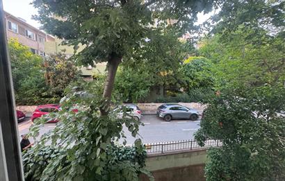 MERDİVENKÖY ORAY SİTESİNDE SATILIK 2+1 BALKONLU DAİRE