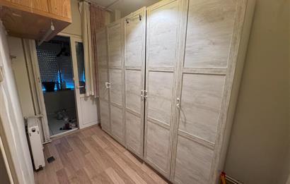MERDİVENKÖY ORAY SİTESİNDE SATILIK 2+1 BALKONLU DAİRE