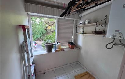 MERDİVENKÖY ORAY SİTESİNDE SATILIK 2+1 BALKONLU DAİRE