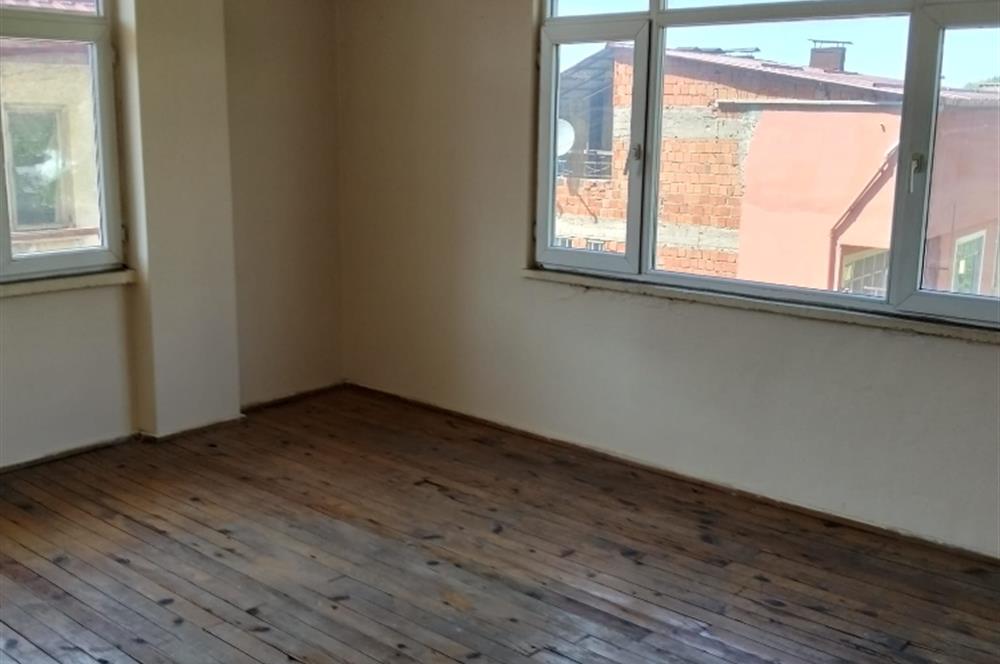 🏡 ULUBEY MERKEZ'DE FIRSAT DAİRE – YATIRIM VE OTURUM İÇİN İDEAL!