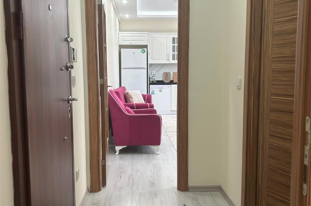 KARTAL YAKACIK ÇARŞI MAHALLESİNDE SATILIK FERAH 1+1 DAİRE