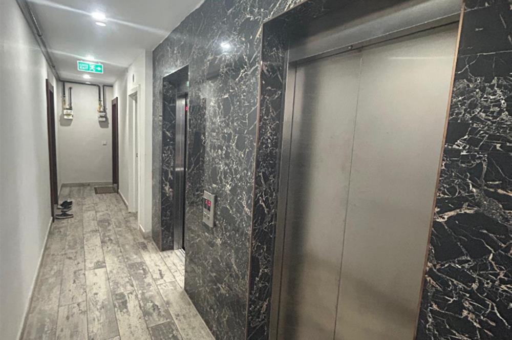 KARTAL YAKACIK ÇARŞI MAHALLESİNDE SATILIK FERAH 1+1 DAİRE