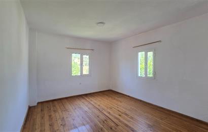 YALIÇİFTLİK'TE YILLIK KİRALIK 3+1 DAİRE