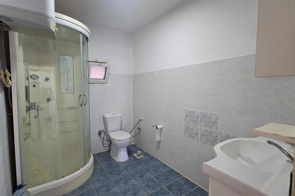 YALIÇİFTLİK'TE YILLIK KİRALIK 3+1 DAİRE