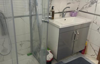 KARTAL YAKACIK ÇARŞI MAHALLESİNDE SATILIK FERAH 1+1 DAİRE