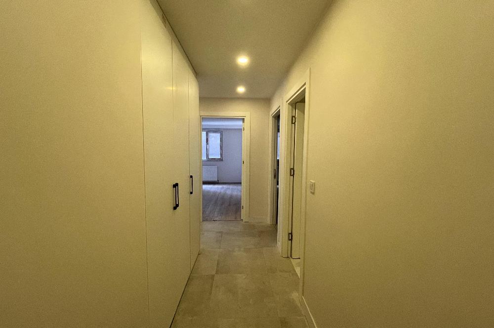BOSTANCI ALTINTEPE'DE 0 BİNADA ÖN CEPHE LÜX 2+1