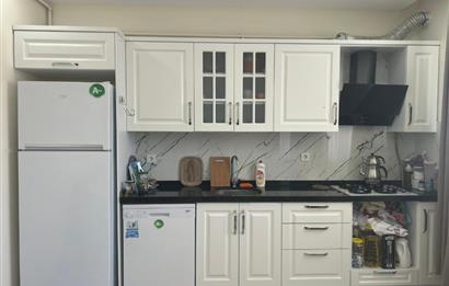 KARTAL YAKACIK ÇARŞI MAHALLESİNDE SATILIK FERAH 1+1 DAİRE