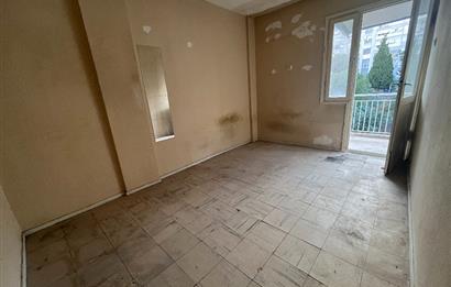 Egekent Şirinevler Sitesinde Ferah Manzaralı 3+1 Satılık Daire