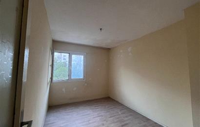 Egekent Şirinevler Sitesinde Ferah Manzaralı 3+1 Satılık Daire