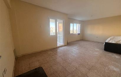 Egekent Şirinevler Sitesinde Ferah Manzaralı 3+1 Satılık Daire