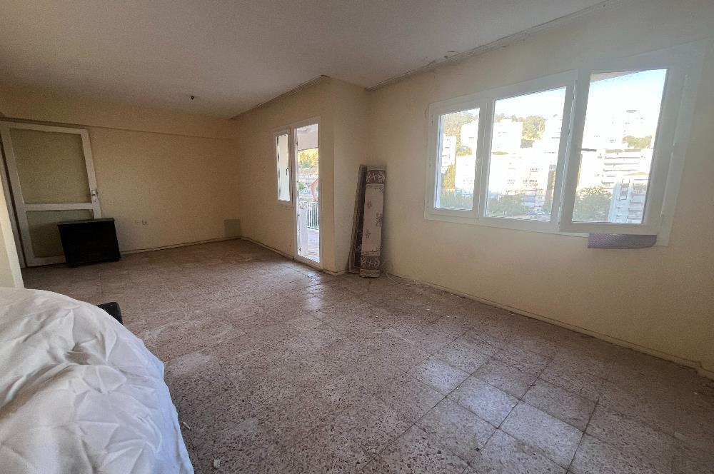 Egekent Şirinevler Sitesinde Ferah Manzaralı 3+1 Satılık Daire