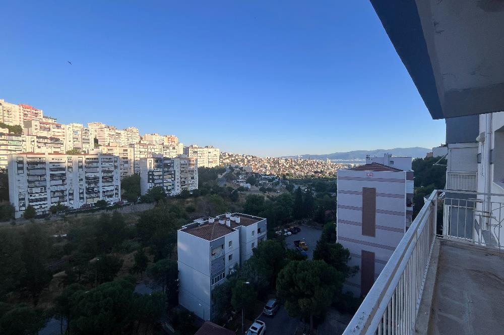 Egekent Şirinevler Sitesinde Ferah Manzaralı 3+1 Satılık Daire