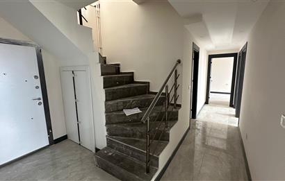 TUZLADA YENİ SİTEDE DENİZ MANZARALI 5+2 SATILIK DUBLEKS