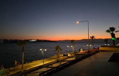 Çeşme Merkez'de Muhteşem Deniz Manzaralı 101 Günlük Kiralık