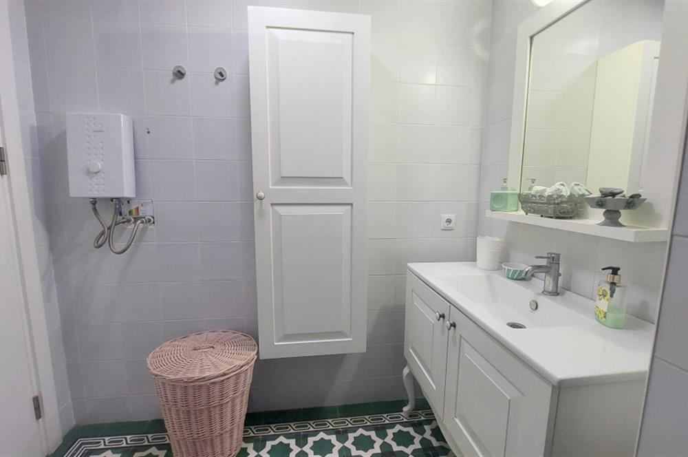 Çeşme Merkez'de Muhteşem Deniz Manzaralı 101 Günlük Kiralık