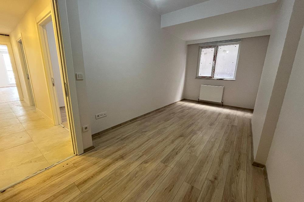 BOSTANCI ALTINTEPE'DE 0 BİNADA ÖN CEPHE LÜX 2+1