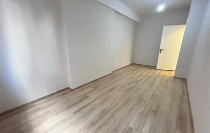BOSTANCI ALTINTEPE'DE 0 BİNADA ÖN CEPHE LÜX 2+1
