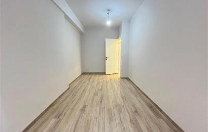 BOSTANCI ALTINTEPE'DE 0 BİNADA ÖN CEPHE LÜX 2+1
