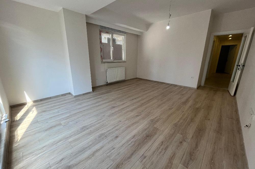 BOSTANCI ALTINTEPE'DE 0 BİNADA ÖN CEPHE LÜX 2+1