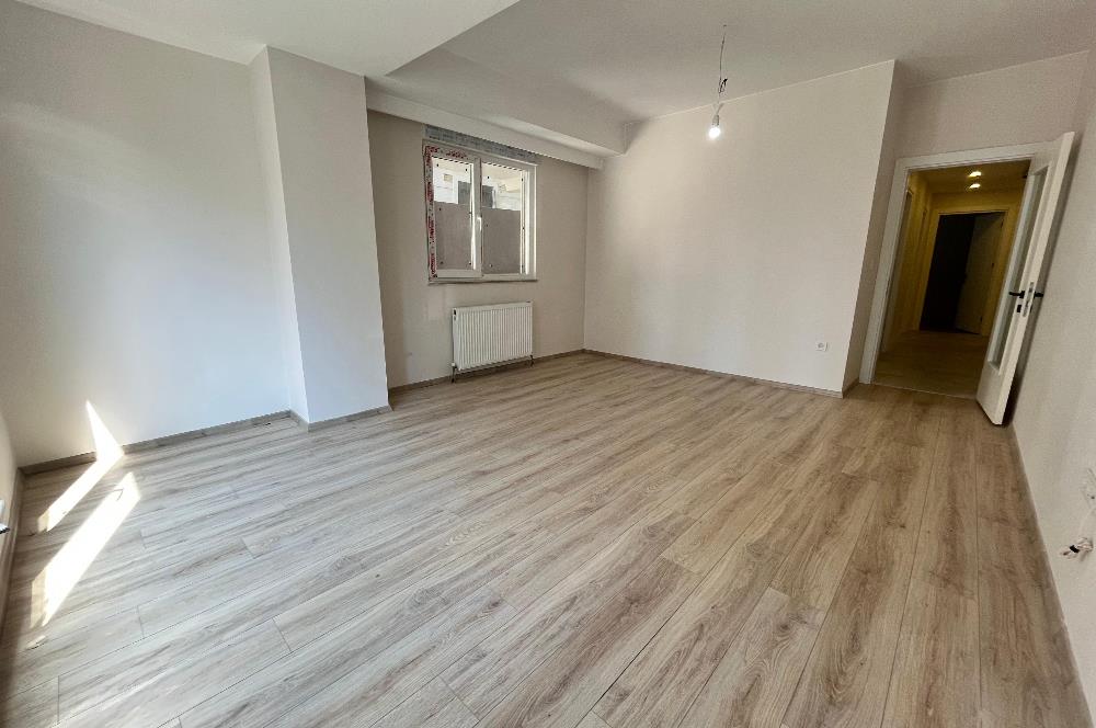 BOSTANCI ALTINTEPE'DE 0 BİNADA ÖN CEPHE LÜX 2+1