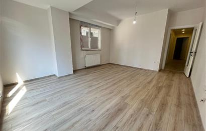 BOSTANCI ALTINTEPE'DE 0 BİNADA ÖN CEPHE LÜX 2+1