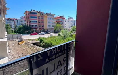 CENTURY 21 ' DEN DENİZE YÜRÜME MESAFESİNDE 1+1 KİRALIK DAİRE !
