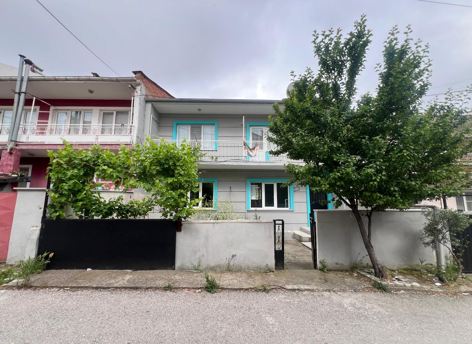 MALTEPE MAH. BAHÇELİ İÇİ YENİLENMİŞ KİRALIK 2+1 DAİRE