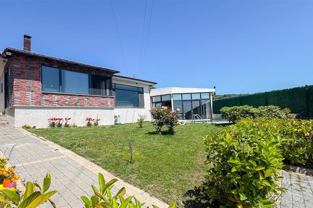 ERDEK'TE DENİZ MANZARALI KIŞ BAHÇELİ HAVUZLU 710 M2 MODERN VİLLA