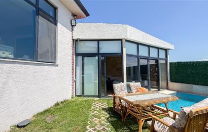 ERDEK'TE DENİZ MANZARALI KIŞ BAHÇELİ HAVUZLU 710 M2 MODERN VİLLA