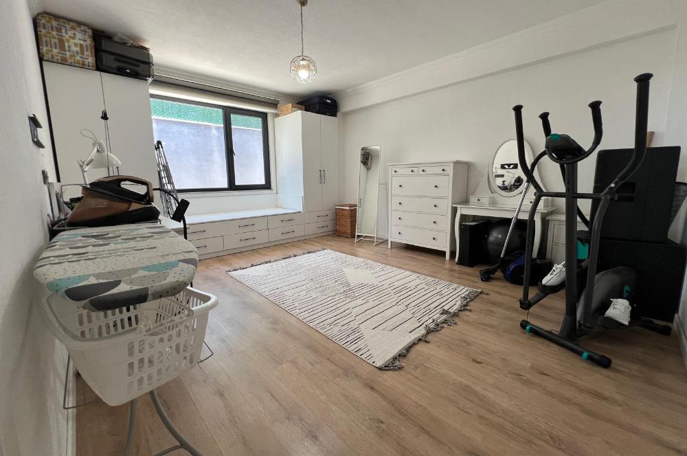 ERDEK'TE DENİZ MANZARALI KIŞ BAHÇELİ HAVUZLU 710 M2 MODERN VİLLA