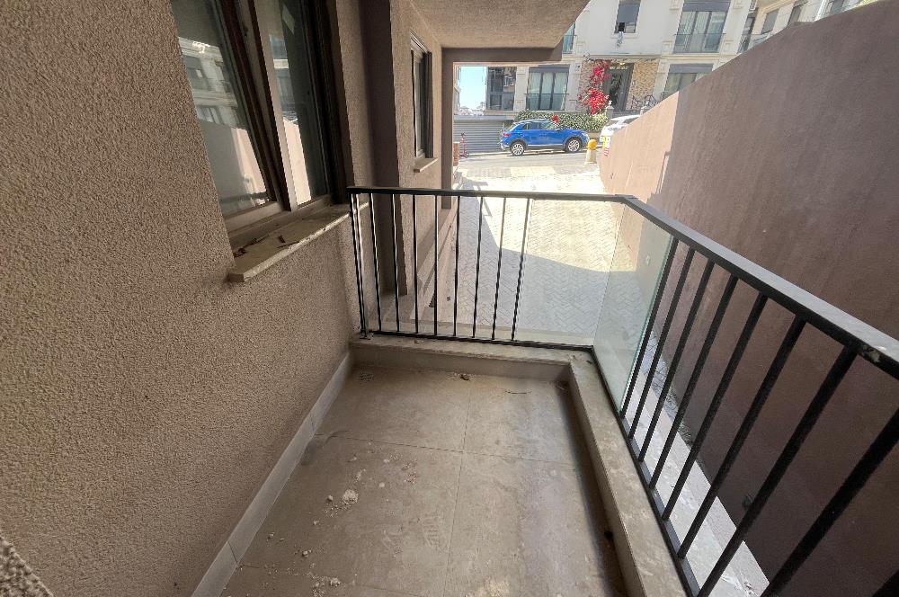 BOSTANCI ALTINTEPE'DE 0 BİNADA ÖN CEPHE LÜX 2+1