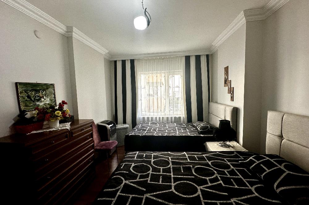 ATALAR KORDONBOYUNDA MARMARAY VE SAHİLE YAKIN SATILIK 3+1 DAİRE