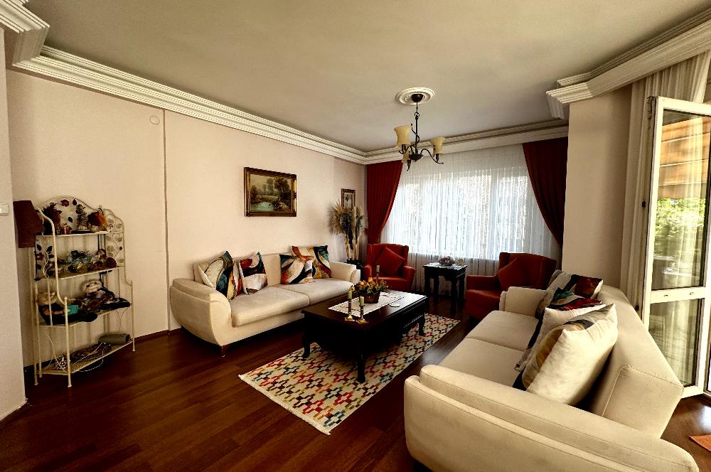 ATALAR KORDONBOYUNDA MARMARAY VE SAHİLE YAKIN SATILIK 3+1 DAİRE