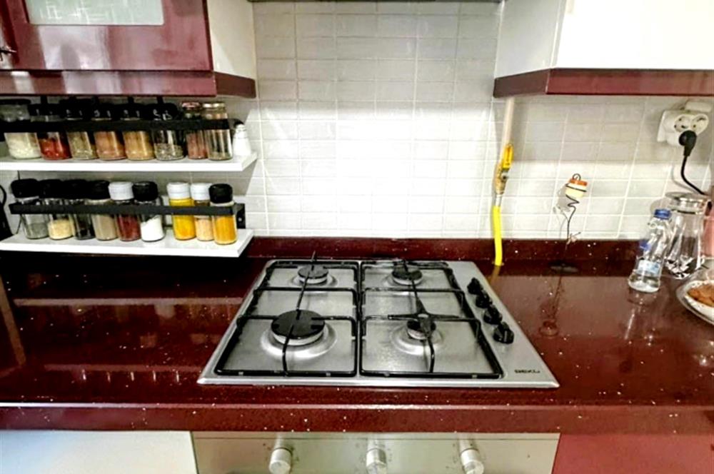 ATALAR KORDONBOYUNDA MARMARAY VE SAHİLE YAKIN SATILIK 3+1 DAİRE