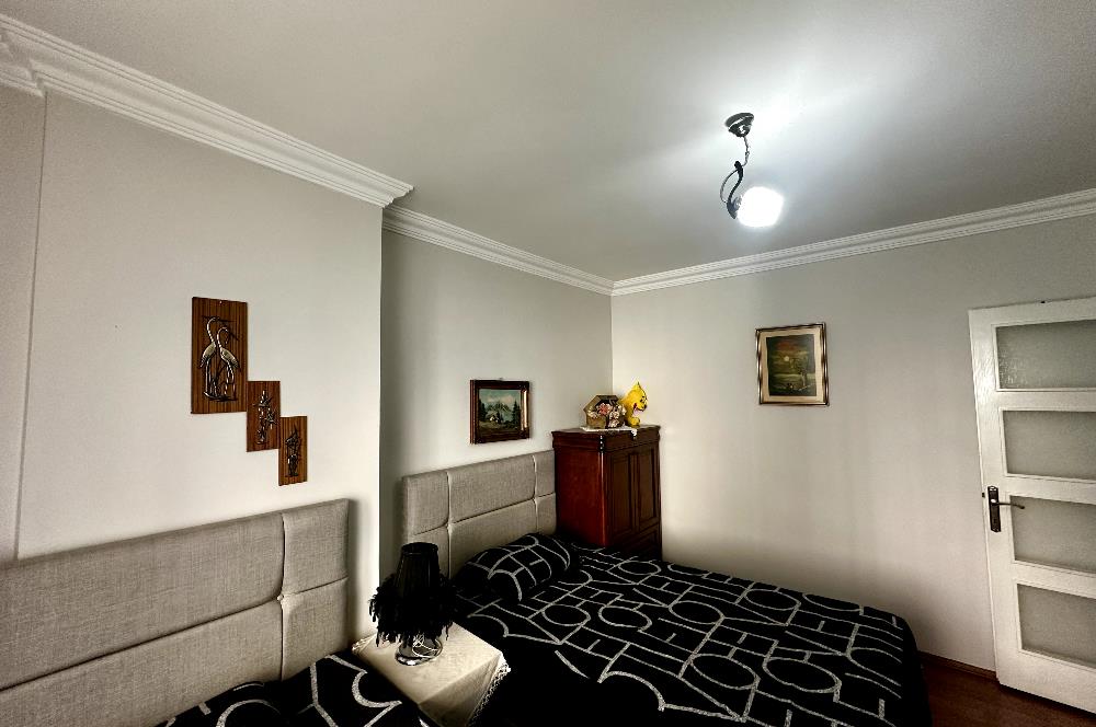 ATALAR KORDONBOYUNDA MARMARAY VE SAHİLE YAKIN SATILIK 3+1 DAİRE