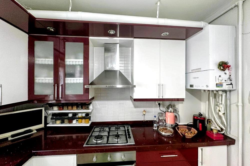 ATALAR KORDONBOYUNDA MARMARAY VE SAHİLE YAKIN SATILIK 3+1 DAİRE
