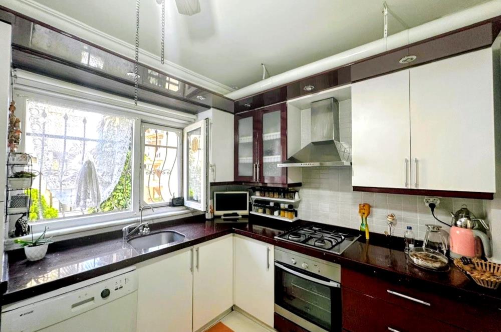 ATALAR KORDONBOYUNDA MARMARAY VE SAHİLE YAKIN SATILIK 3+1 DAİRE