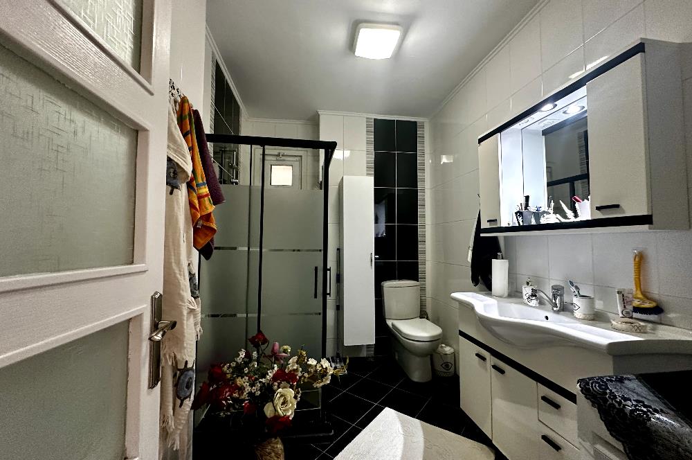ATALAR KORDONBOYUNDA MARMARAY VE SAHİLE YAKIN SATILIK 3+1 DAİRE