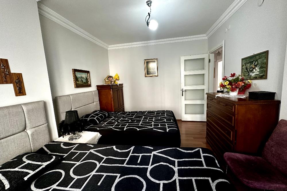 ATALAR KORDONBOYUNDA MARMARAY VE SAHİLE YAKIN SATILIK 3+1 DAİRE