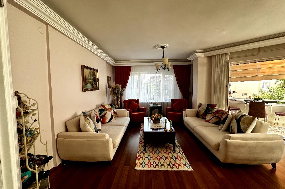 ATALAR KORDONBOYUNDA MARMARAY VE SAHİLE YAKIN SATILIK 3+1 DAİRE