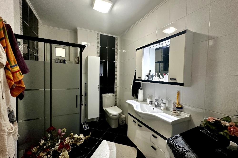 ATALAR KORDONBOYUNDA MARMARAY VE SAHİLE YAKIN SATILIK 3+1 DAİRE