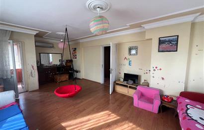 Üsküdar Cumhuriyet Mahallesinde Satılık 2+1 Aydınlık Daire
