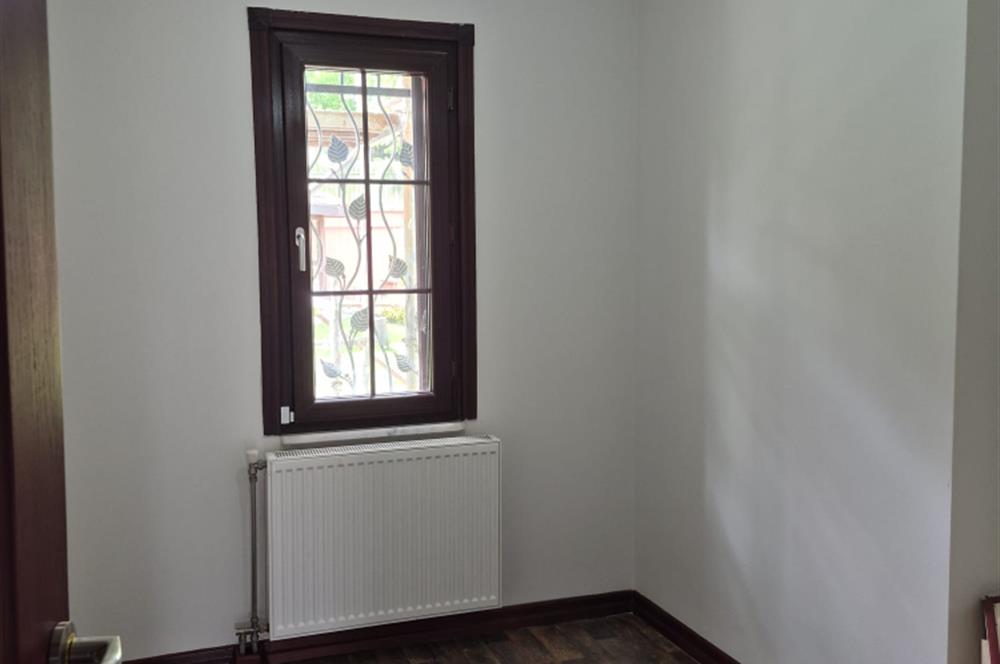  Zekeriyaköy Merkez'de Butik Sitede Kiralık Villa