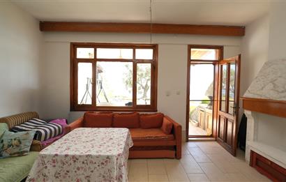 C21 Cius; Armutlu-Fıstıklı Site İçerisinde Denize Sıfır Villa